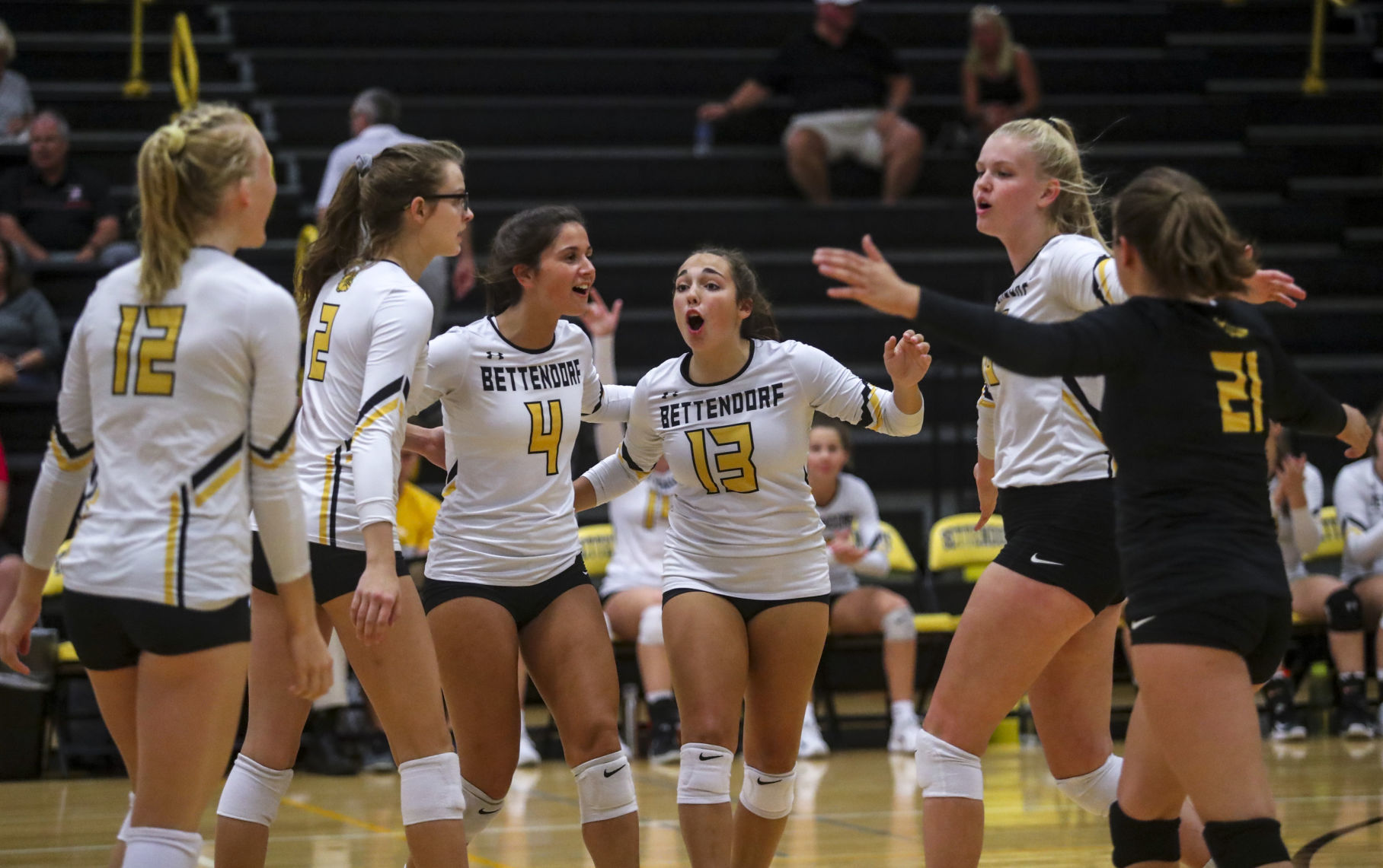 091818-MAC-volleyball-018